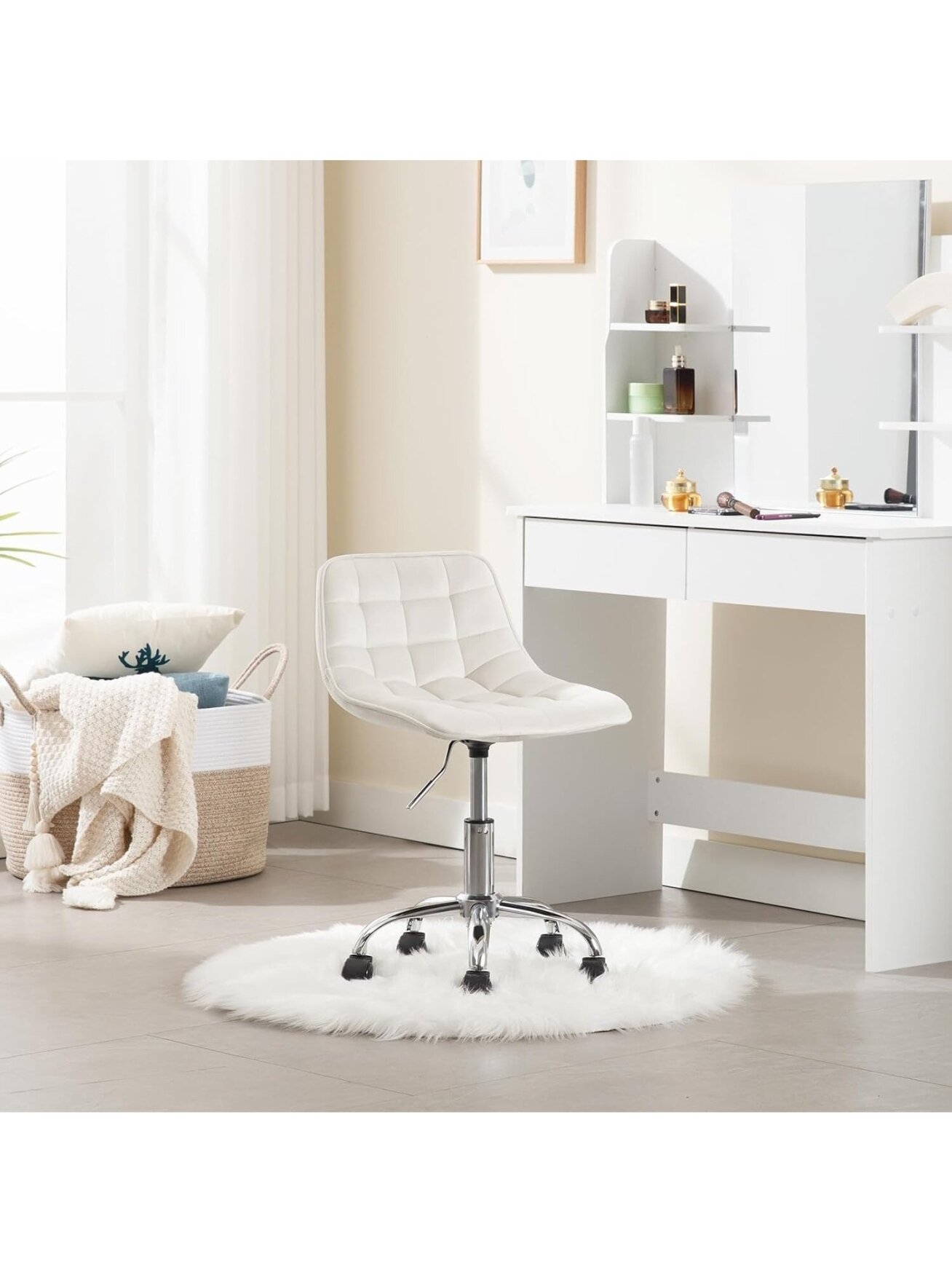 Makeup Stool with Wheels, 360° Swivel, Height Adjustable, Velvet Upholstery. 5 Makeup Stool with Wheels, 360° Swivel, Height Adjustable, Velvet Upholstery. 5
