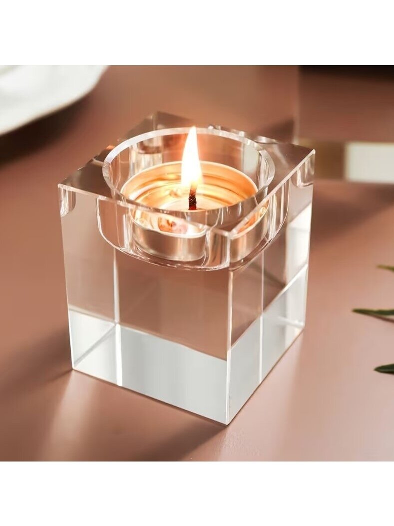 Crystal candle holder set for home and festive decoration (4 pcs). 1