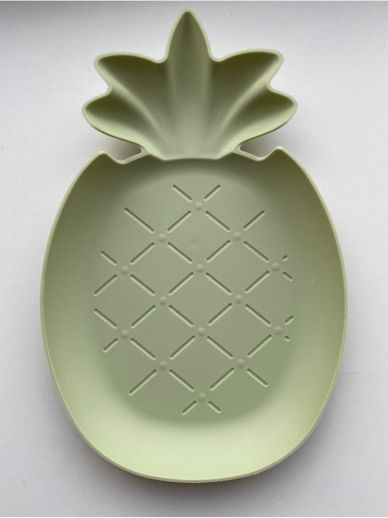 Plastic Plate in Pineapple Shape, Green 1