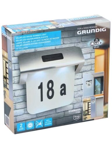 Sieninis šviestuvas Grundig – apšviesto saulės namo numeris Sieninis šviestuvas Grundig – apšviesto saulės namo numeris